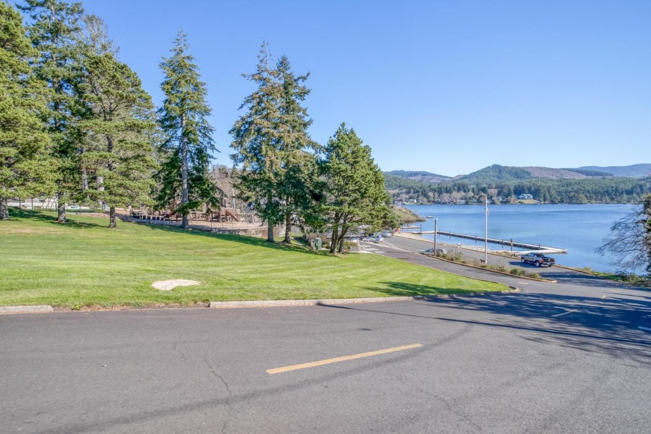 Regatta Park Lake House Lincoln Exterior foto