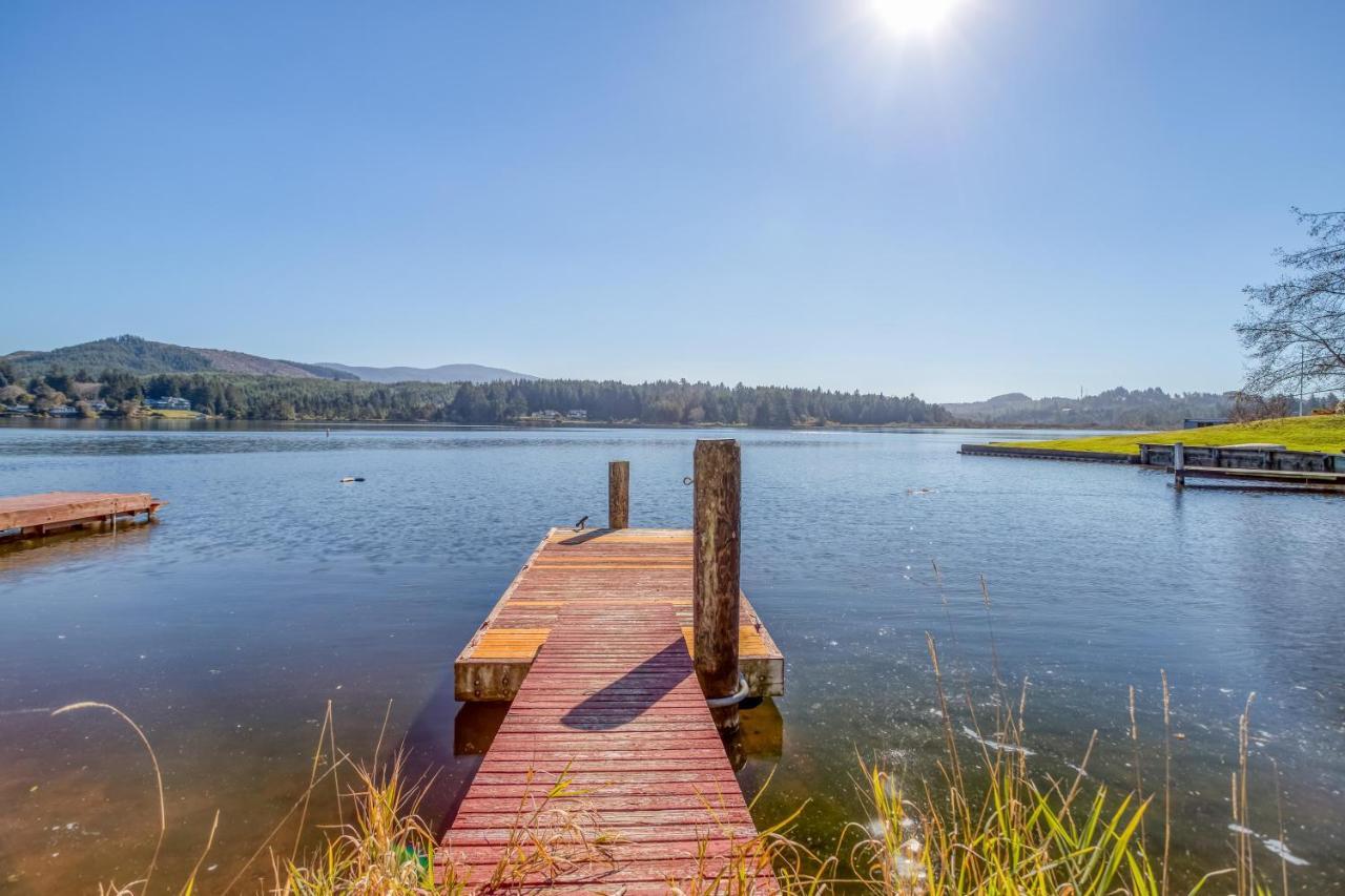 Regatta Park Lake House Lincoln Exterior foto